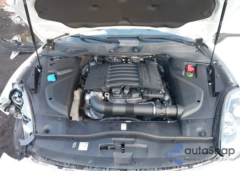 2016 Porsche Cayenne из США, поврежденный, VIN WP1AA2A27GKA11569